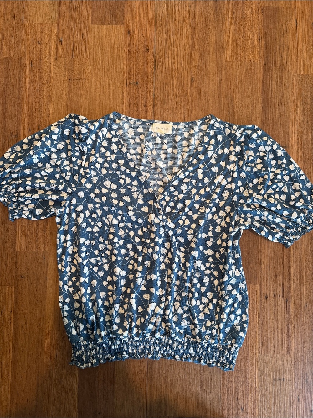 MELLODAY Blue Floral V-Neck Puff Sleeve Blouse